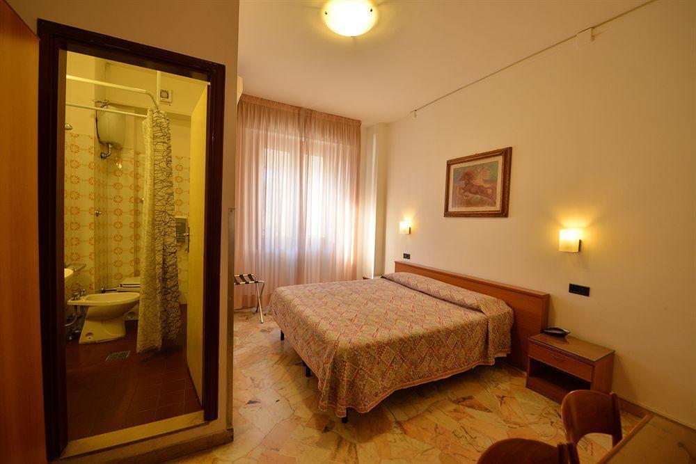 Hotel Careggi Florenz Exterior foto