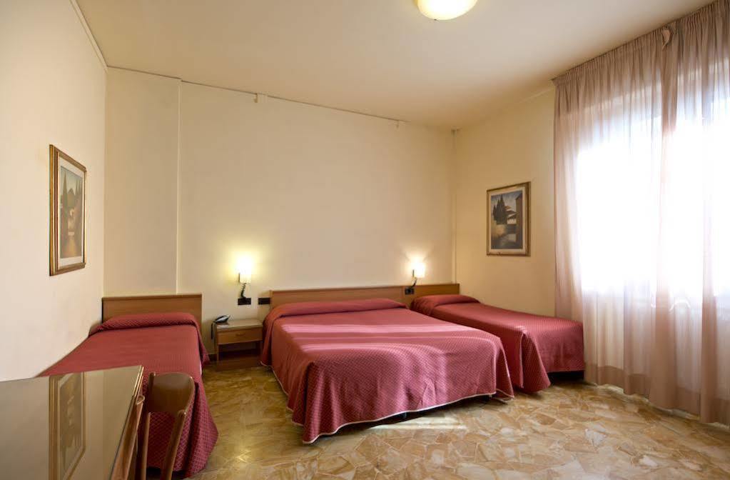 Hotel Careggi Florenz Exterior foto