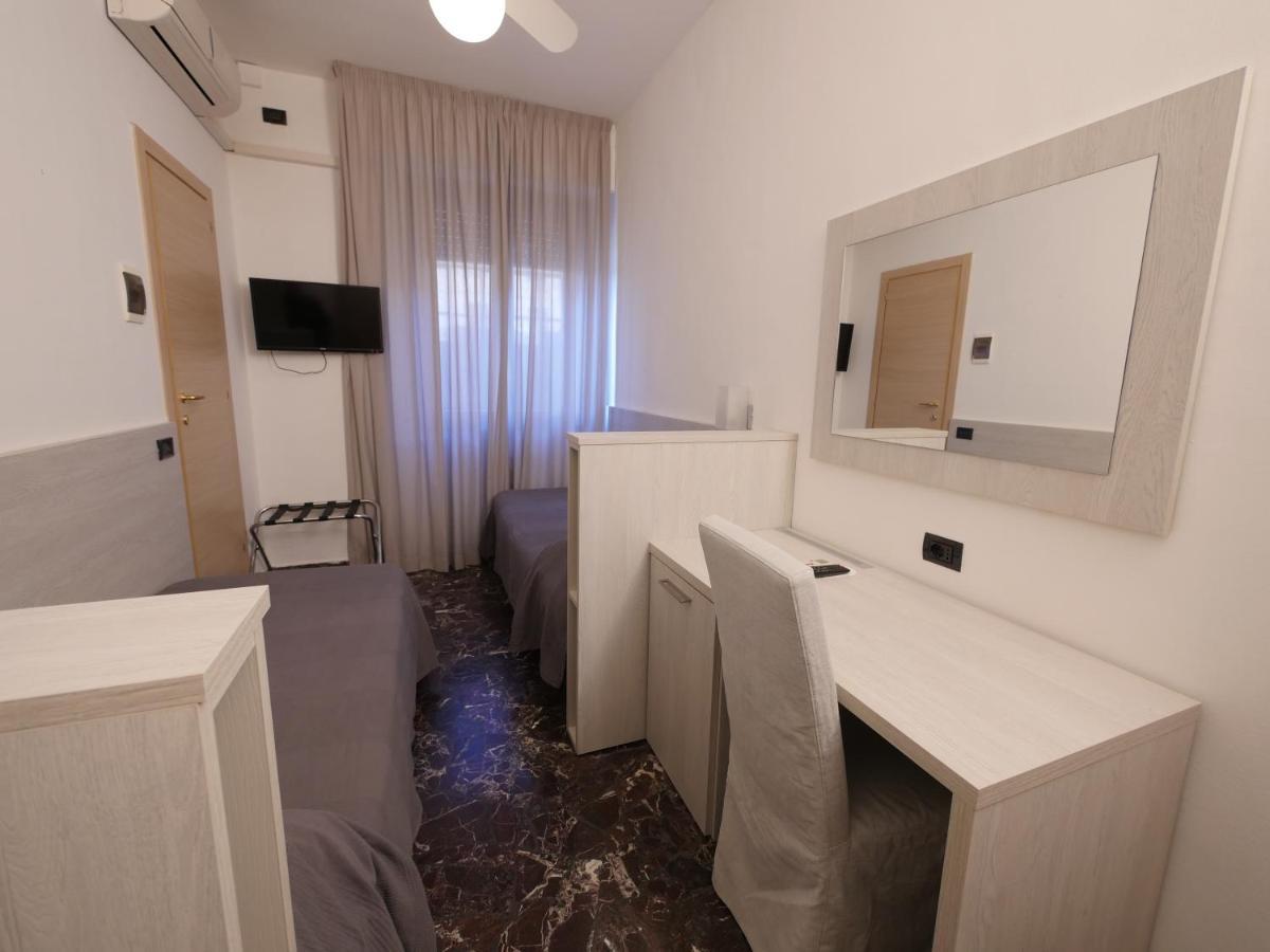 Hotel Careggi Florenz Exterior foto